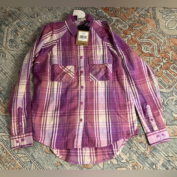 The North Face Women’s Flannel shirt. Size small. - Picture 3 of 6